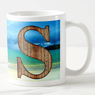 Ursprungligt monogram Brev-strandscen i stranden m Kaffemugg
