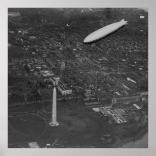 US Airship 'USS Los Angeles' ZR3 som flyger över Poster