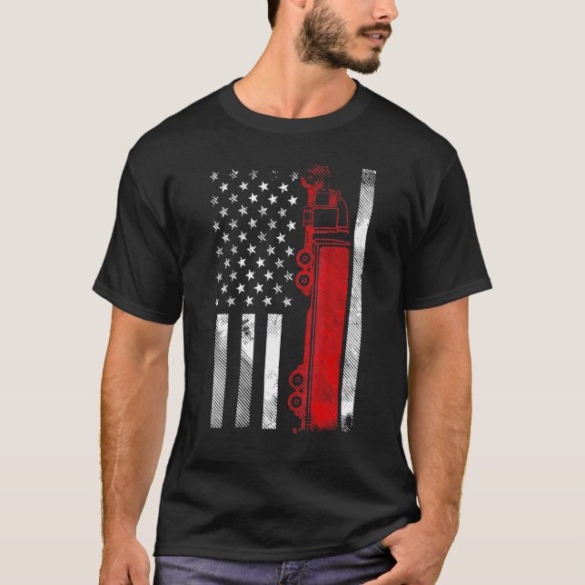 US American Flag Semi Truck Driver 18 Wheeler Truc T Shirt (Framsida)