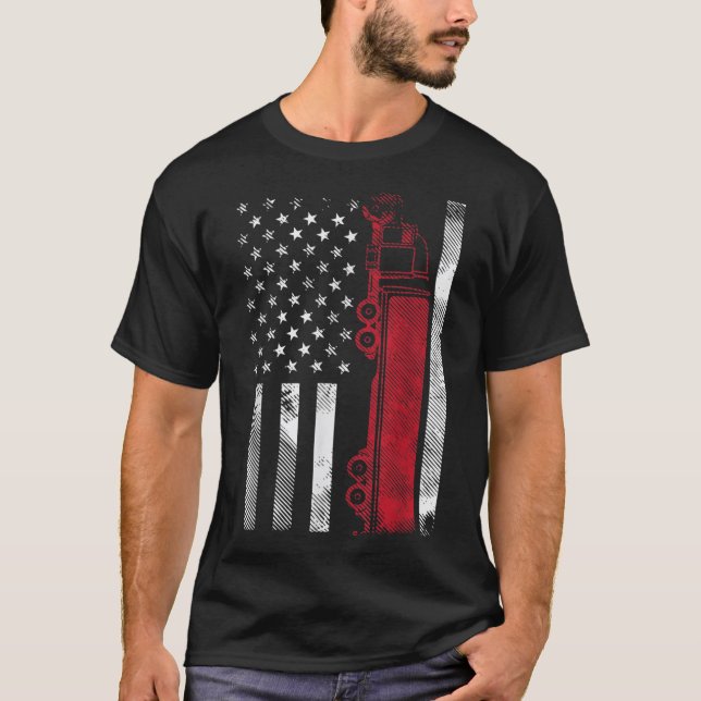 US American Flagga Semi Lastbil Driver 18 Wheeler  T Shirt (Framsida)