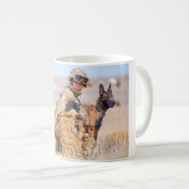 US COMBAT WOMAN KAFFEMUGG (Framsida höger)