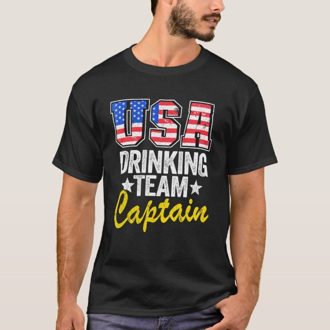 US Drinking Team Kapten American Flagga 4:e Jul T Shirt (Framsida)