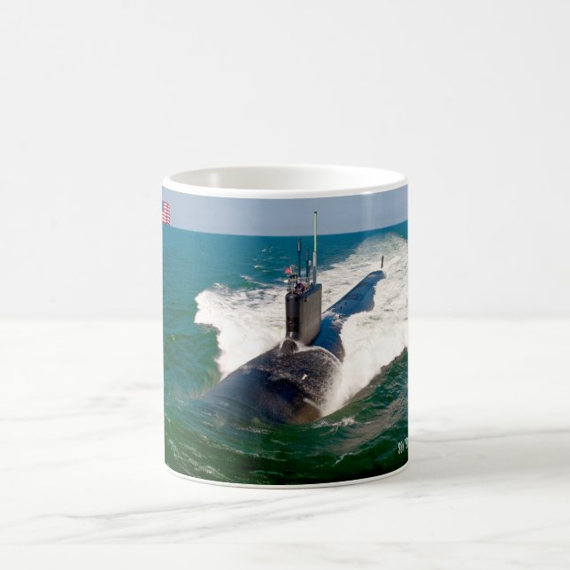 US FAST ATTACK SUBMARINE - SSN-781 Mugg (Center)