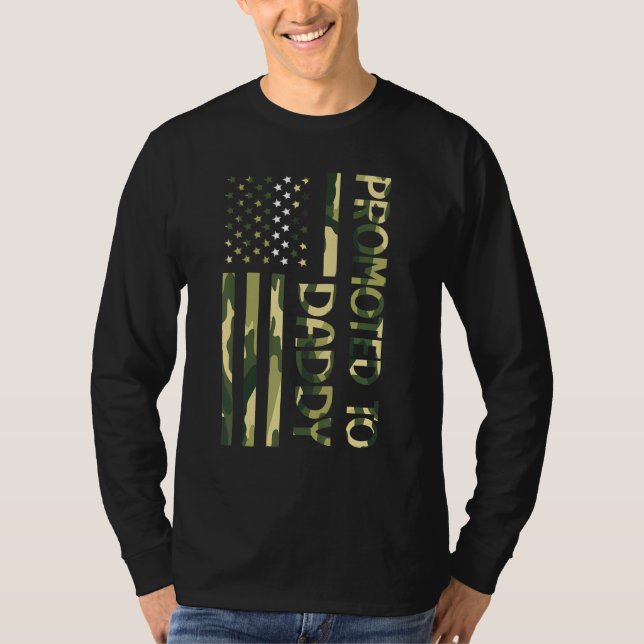 US Flagga befordrades till pappa Lycklig Far Dag V T Shirt (Framsida)