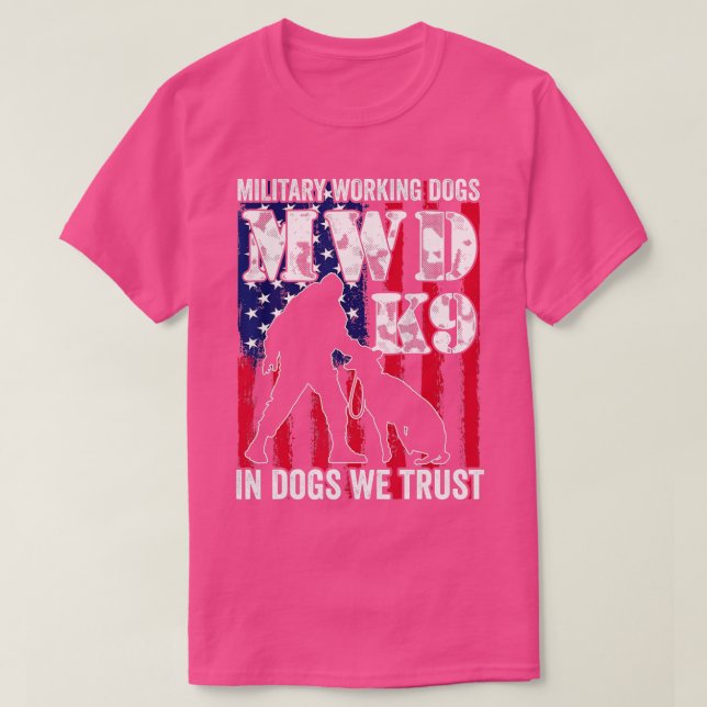US Flagga MWD K9 Militär Hund T Shirt (Design framsida)