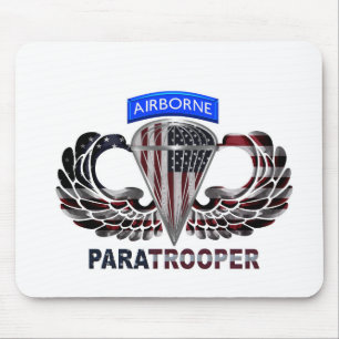 US Flagga With Airborne Vingar and Paratrooperors Musmatta