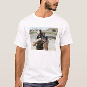 Us-flygvapenairmanen förar säkerhet t-shirt