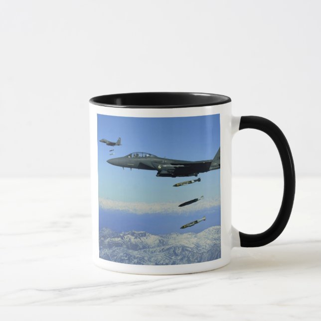 US Luft Force F-15E Strejka Eagle-flygplan Mugg (Höger)