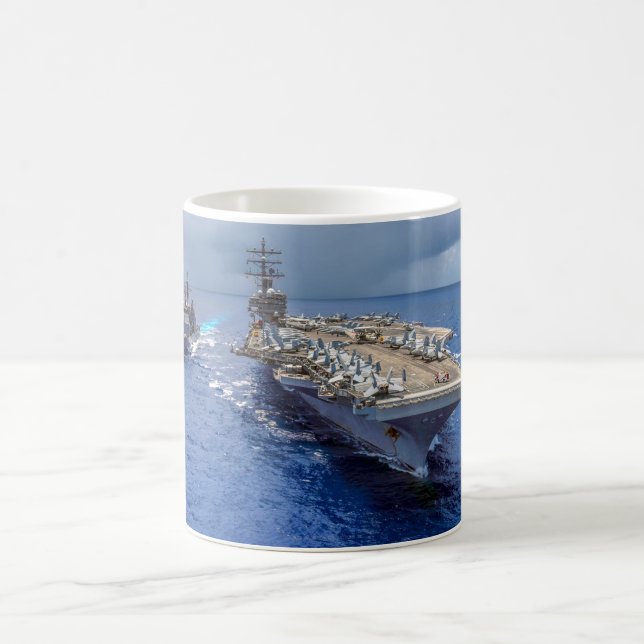 US LUFTFARTYG - CVN-76 Mugg (Center)