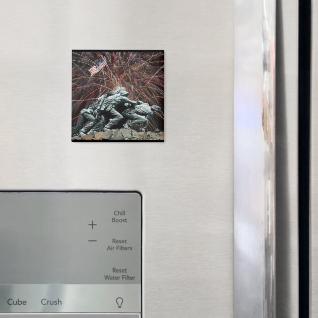 US Marines Krig Memorial Iwo Jima Fireworks Magnet (In Situ (Fridge))