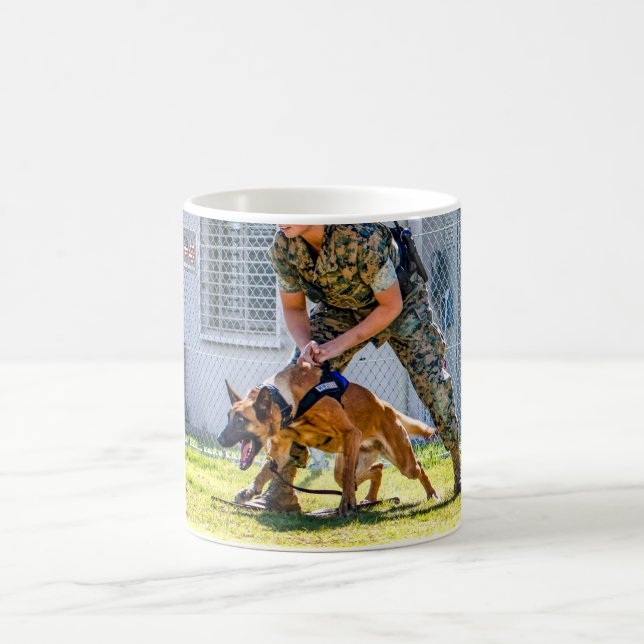 US MILITÄRA ARBETSTAGARE HUND KAFFEMUGG (Center)