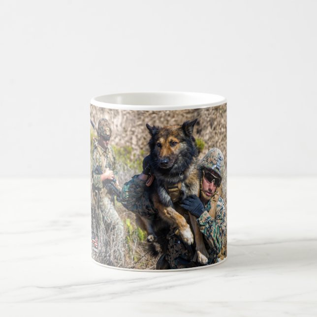 US MILITÄRA ARBETSTAGARE HUND KAFFEMUGG (Center)