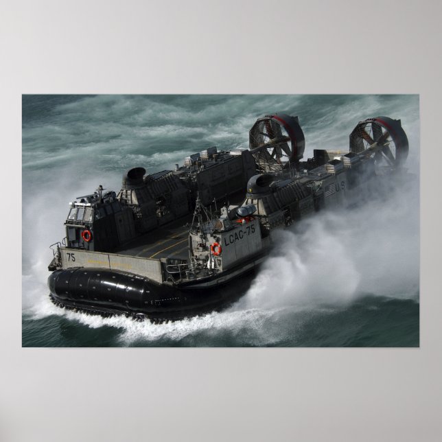 US Navy Landing Craft Luft Cushion Poster (Framsidan)