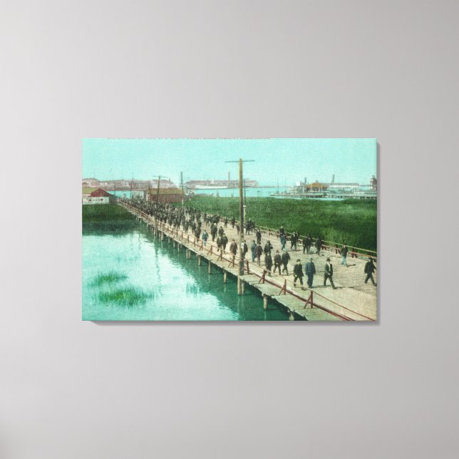 US Navy Yard Workers Off to Work Canvastryck (Framsida)
