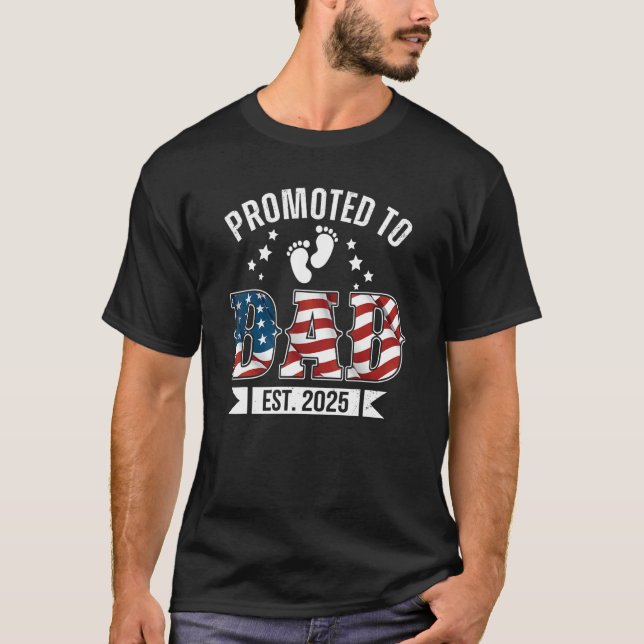 US Patriotic Grandma 2025 Shirt, Promoted To Grand T Shirt (Framsida)