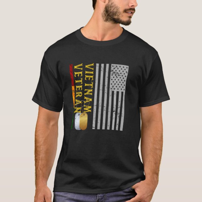 US Pride Soldier Survivor Idea Vietnam Veteran T Shirt (Framsida)
