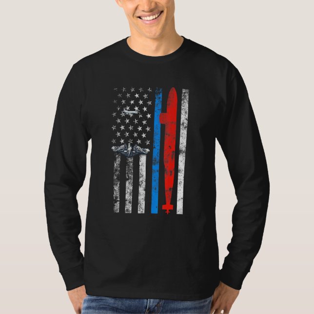 US SubMarine Silent Service Veteran American Flagg T Shirt (Framsida)