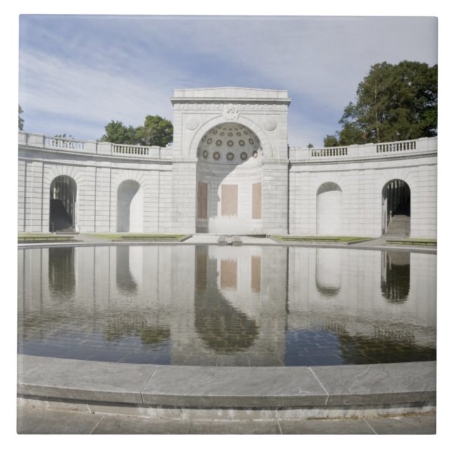 US VA, Arlington. Kvinnor i militärtjänst för Kakelplatta (Framsidan)