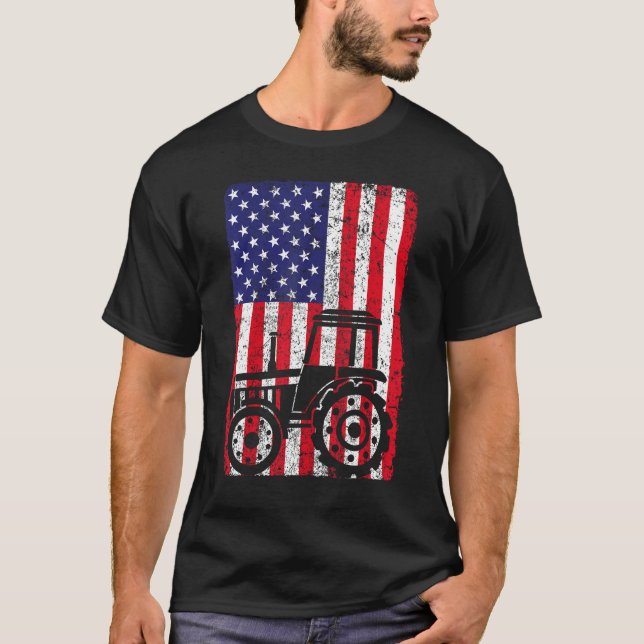 USA American Flag Patriotic Farm Tractors Farming T Shirt (Framsida)