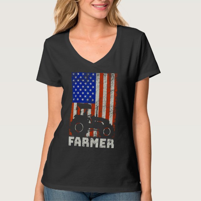 USA American Flag Tractors Farming T Shirt (Framsida)