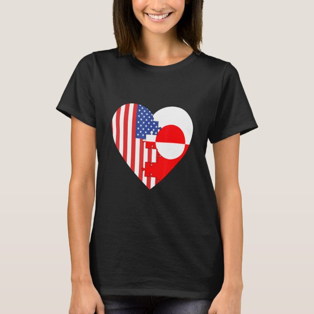 USA and Greenland Flags Heart T Shirt (Framsida)