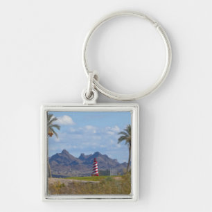 USA, Arizona, Lake Havasu City. Fyrtorn bredvid Fyrkantig Silverfärgad Nyckelring
