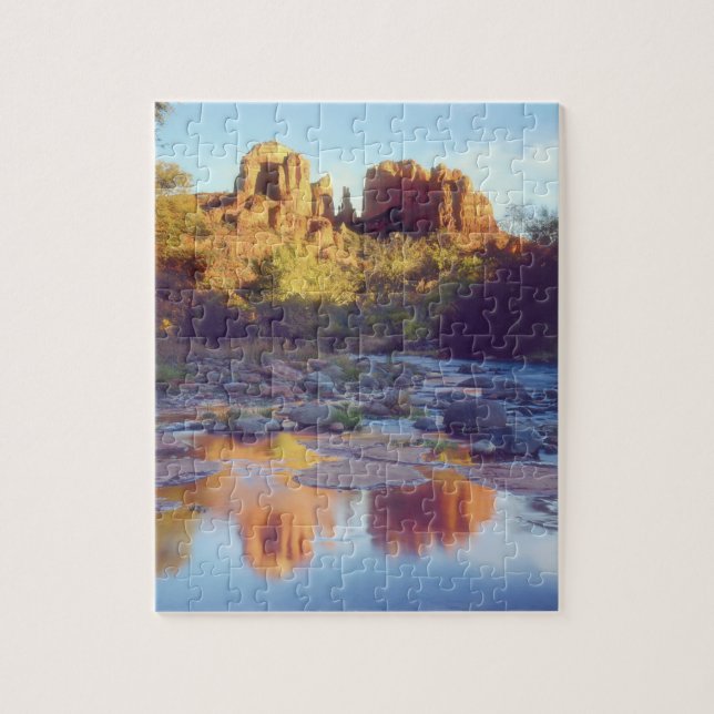 USA, Arizona, Sedona. Cathedral Rock reflekterande Pussel (Vertikal)