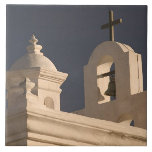 USA, Arizona, Tucson: Mission San Xavier del Bac Kakelplatta