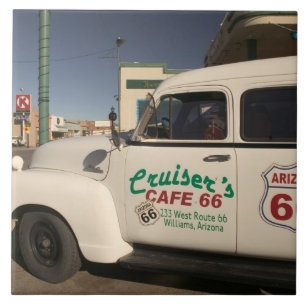 USA Arizona, Williams: Gammal kryssareCafe 66 Kakelplatta