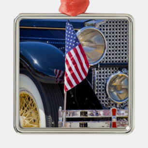 USA, Colorado, Frisco. Återvunnet Packard-bil Julgransprydnad Metall
