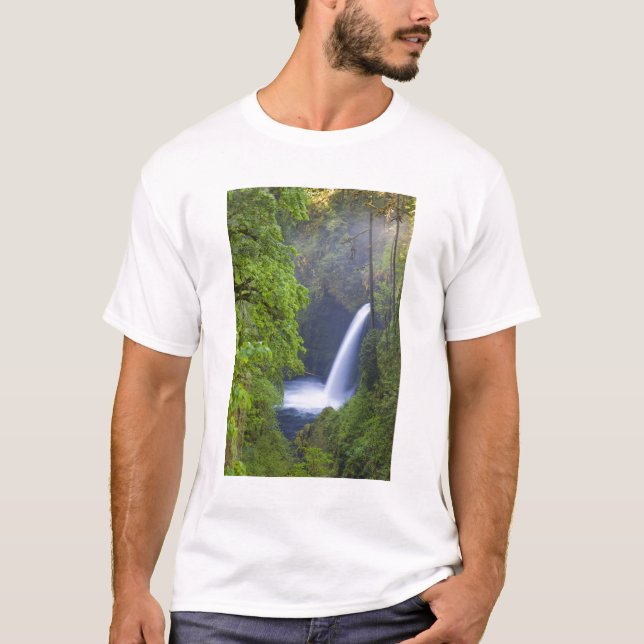 USA, Eagle Bäck, Columbia Gorge, Oregon. T-shirt (Framsida)