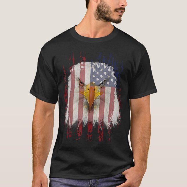 USA Eagle With American Flagga T Shirt (Framsida)