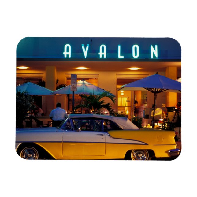 USA, FL, Miami, South Beach på natten. Magnet (Horisontell)