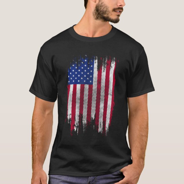 USA Flag Distressed Halftone Design T Shirt (Framsida)