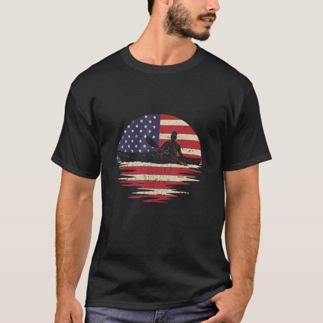 USA Flag Patriotic American Kayaking Kayaker Canoe T Shirt (Framsida)