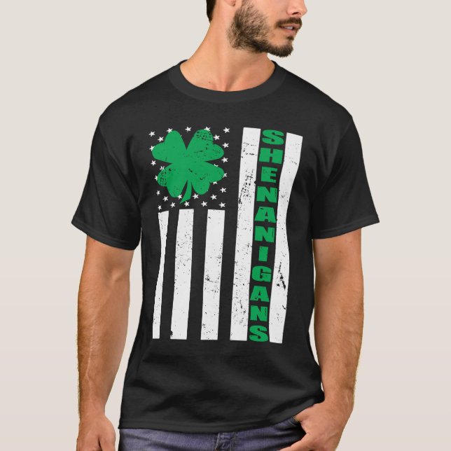 USA Flag Shenanigans Saint Patricks Day Shamrock T Shirt (Framsida)