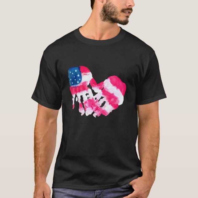 USA flagga 4 juli Amerikanska Händer Heart Kärlek  T Shirt (Framsida)