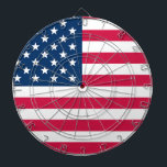 USA flagga Darttavla<br><div class="desc">Fira det amerikanska pridet med denna USA flagga Stone Magnet som har en naturlig sten yta och som är försedd med det klassiska röda, vita och blå stars och stripes. Perfekt för att dekorera kylskåp, kontorsbord eller magnetiskt yta, den här hållbara magneten tillför en liten bit av strålande patriotism till...</div>