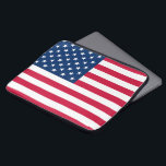 USA flagga - Förenta staterna - Patriotic Laptop Fodral<br><div class="desc">USA - USA - Flagga - Patriotic - Independence day - Juli 4:e - Anpassadet - Välj / lägg till din unika text / Färg / bild - Gör din Speciella gåva - Ändra storlek och flytta eller ta bort eller lägg till inslag / bild med anpassning av verktyg. Du...</div>