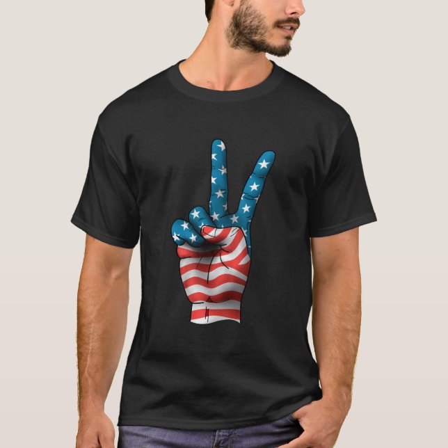 USA flagga Fredstecken Hand 4 juli Patriotic T Shirt (Framsida)