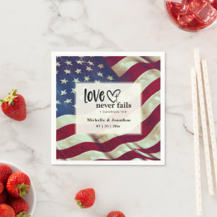 USA flagga Kärlek Misslyckas aldrig Bibeln Patriot Pappersservett