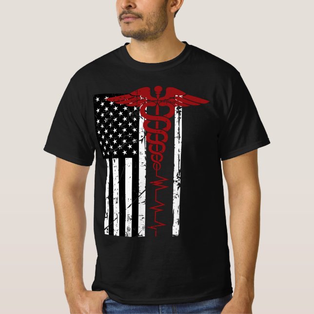 USA flagga Medicinska symbolen Black Patriotic Cad T Shirt (Framsida)