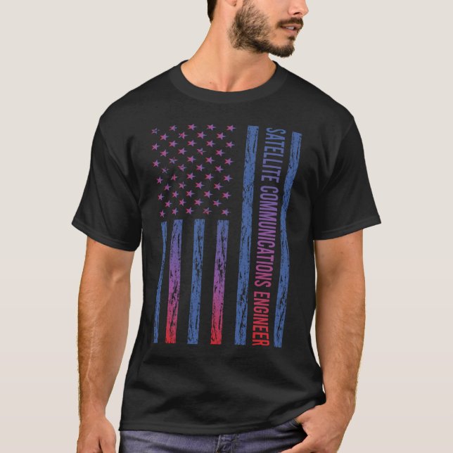 USA Flaggsatellitkommunikationsingenjör T Shirt (Framsida)