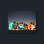 USA, Florida, Miami Beach, Ocean Drive, Art Deco Canvastryck<br><div class="desc">Walter Bibikow / DanitaDelimont.com USA,  Nordamerika,  Florida</div>