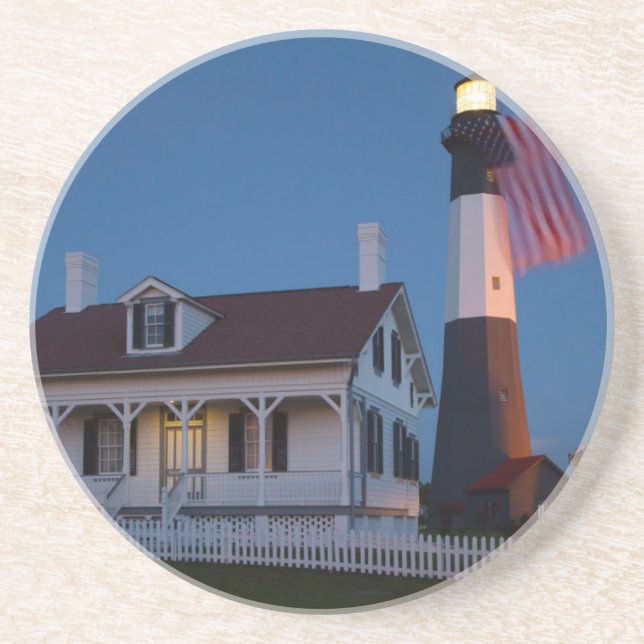 USA, Georgia, Tybee Island, Flagga flyger Underlägg Sandsten (Framsidan)