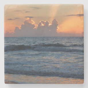 USA, Georgia, Tybee Island, Tybee Island-stranden Underlägg Sten