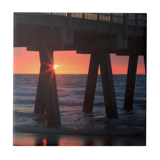 USA, Georgia, Tybee Island, Tybee Pier Kakelplatta (Framsidan)