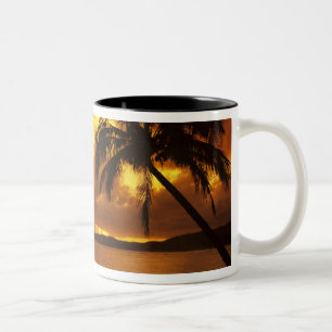USA, Hawaii, Kauai, Färgglad soluppgång i en Två-Tonad Mugg
