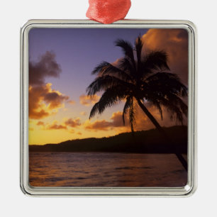 USA, Hawaii, Kauai, Färgglatt soluppgång i en 2 Julgransprydnad Metall