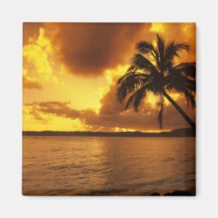 USA, Hawaii, Kauai, Färgglatt soluppgång i en Magnet